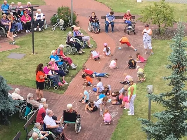 Kácení Máje a vystoupení dětí z MŠ Severní 5.6.2018 - 2 - 