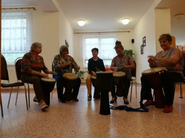 V pátek 4. října nás navštívili Soulrychvald s hudebními nástroji Djembe  - 1 - 