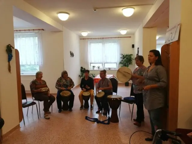 V pátek 4. října nás navštívili Soulrychvald s hudebními nástroji Djembe  - 3 - 