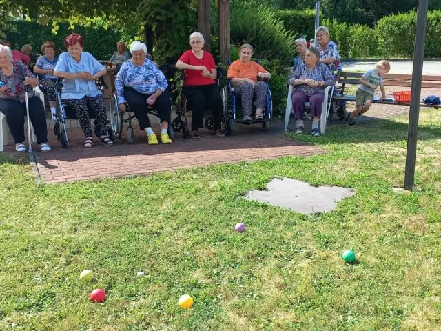Turnaj v petanque - 1 - 3239b8dc-3ee3-426d-a2da-38e9bb9aba46.JPG