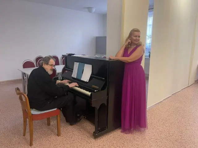 Národní divadlo moravskoslezské přijelo k nám - 3 - db168a8f-3fe5-4ff3-850c-934fb0ce5fec.JPG