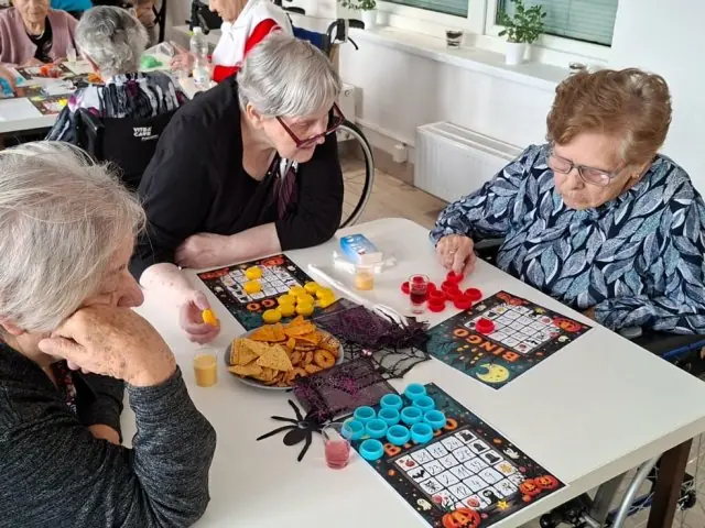 HALLOWEEN - 9 - 90315796-4250-4e29-8f3b-fce21789b965.JPG