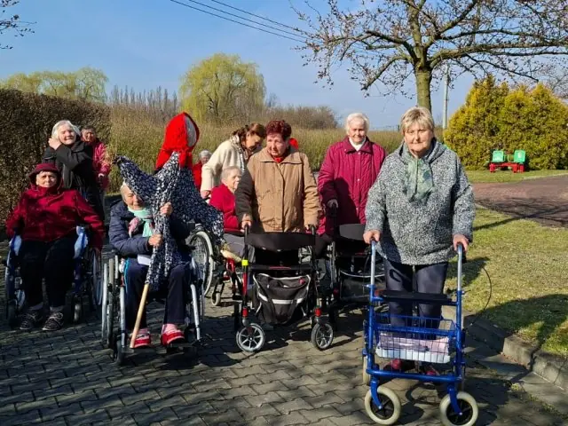 Vynášení Morany - 2 - 9a78a30d-6f47-4b57-9d79-d17823a988b6.JPG